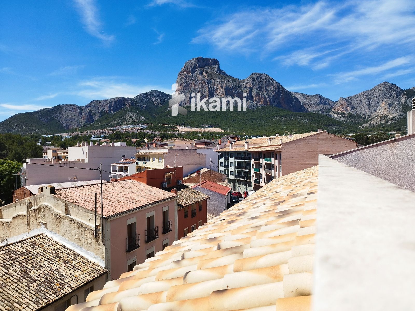 Vista exterior de Ático en venta en Polop con Aire acondicionado y Terraza