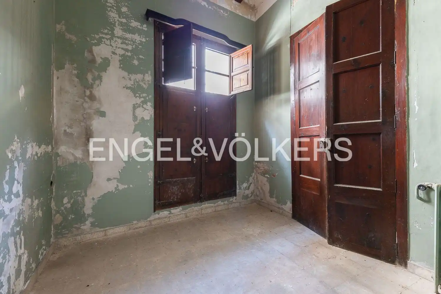 Houses for sale in Sueca  with Heating, Terrace and Balcony