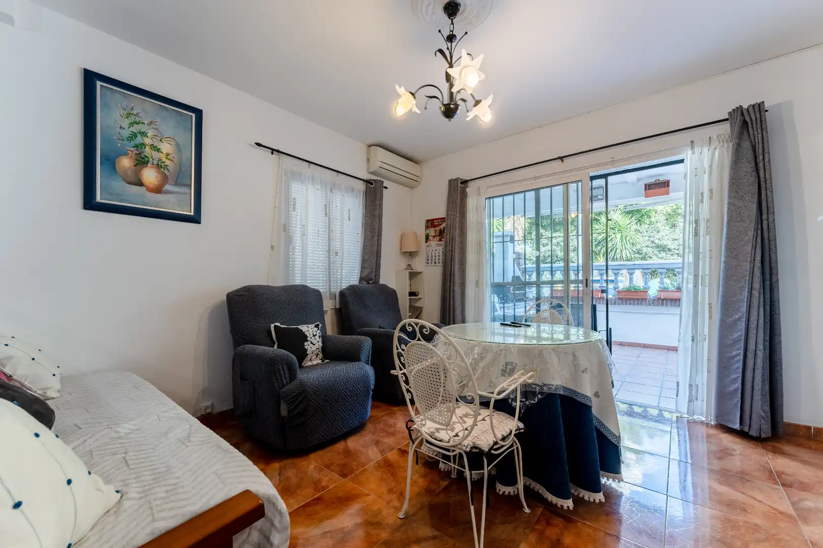 Dormitori de Casa adosada en venda en Torremolinos amb Aire condicionat, Terrassa i Moblat