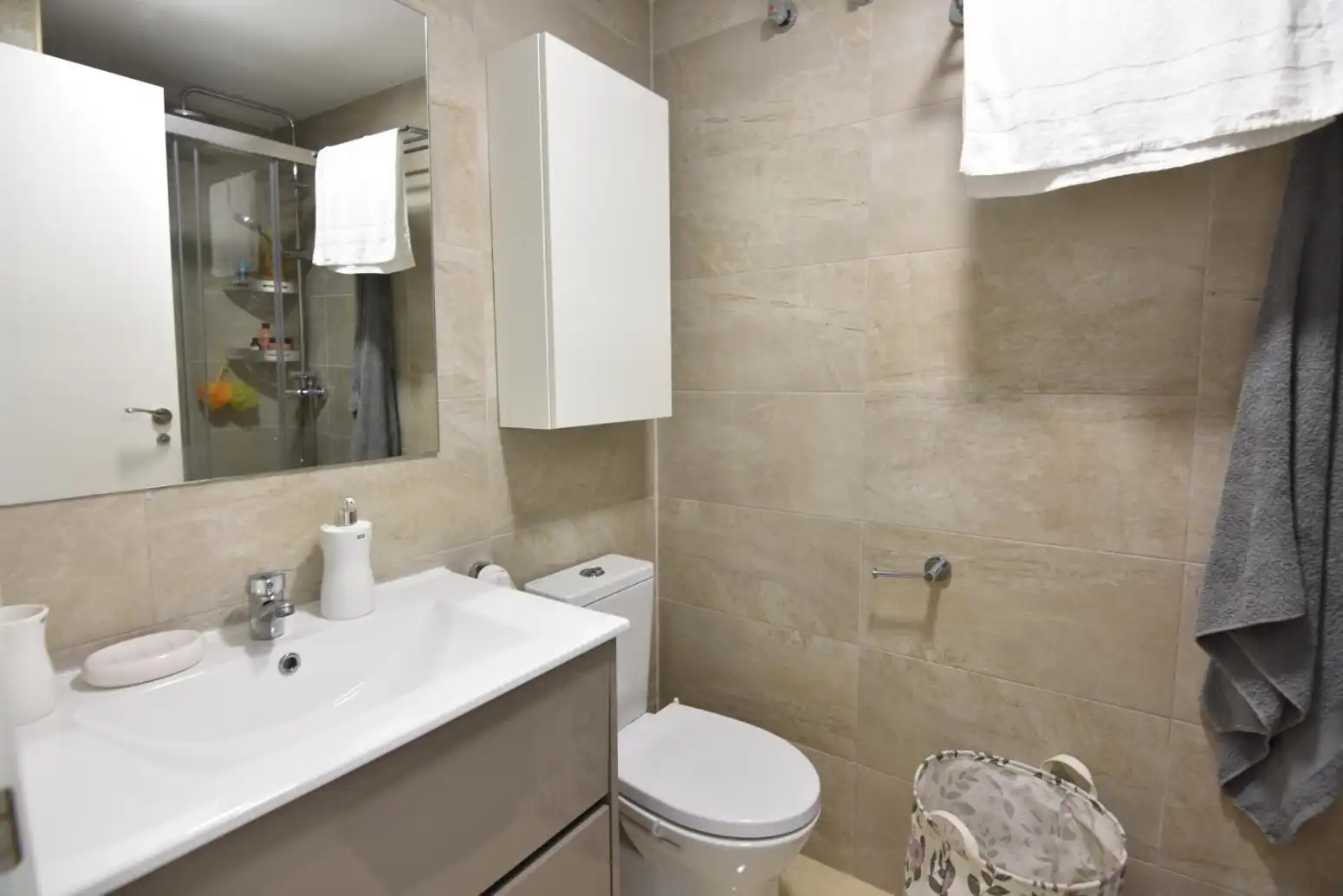 Bathroom of Flat for sale in Oropesa del Mar / Orpesa  with Air Conditioner, Heating and Private garden