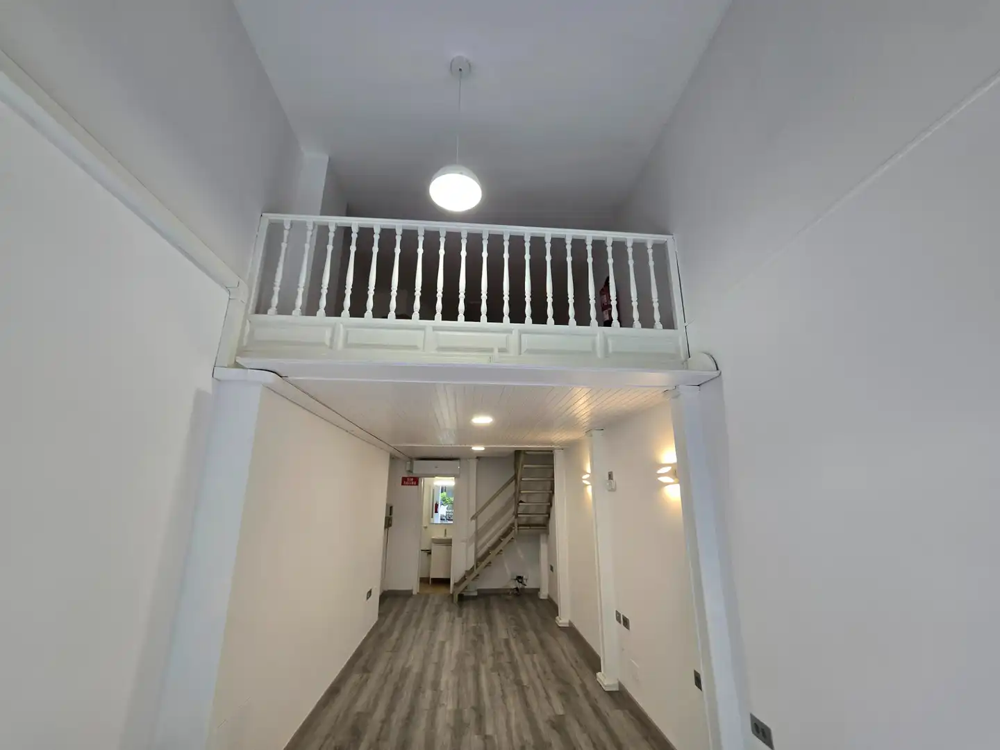 Local de alquiler en  Santa Cruz de Tenerife Capital con Aire acondicionado y Parquet