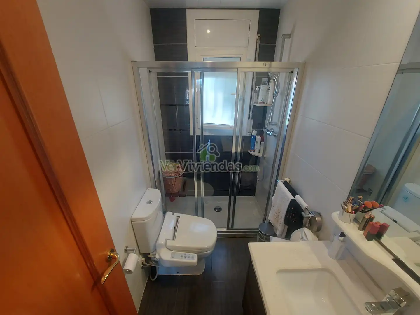 Baño de Casa o chalet en venta en Sant Llorenç d'Hortons con Jardín privado, Terraza y Piscina