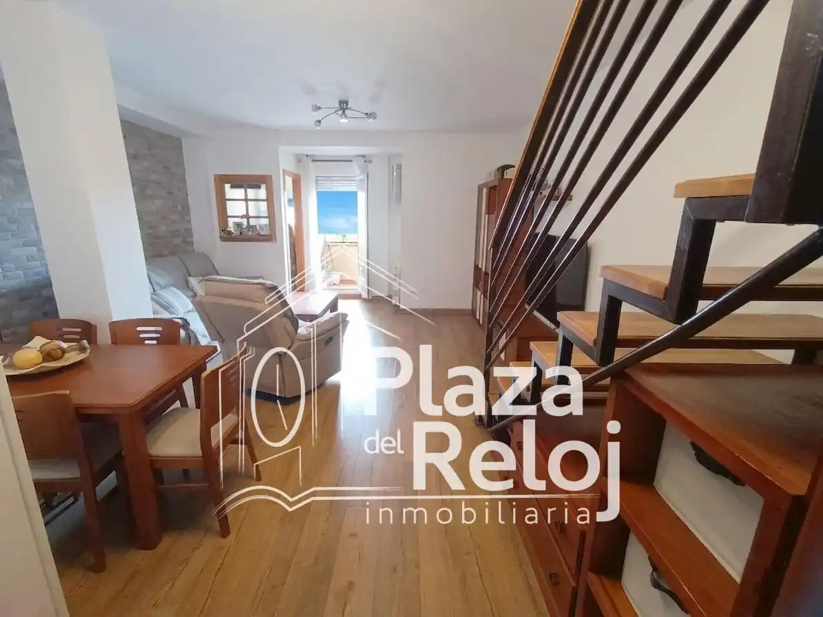 Dúplex en venta en Talavera de la Reina con Calefacción, Terraza y Trastero