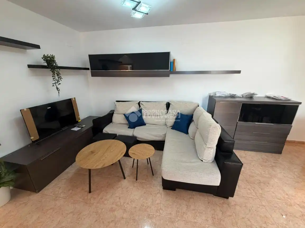 Living room of Flat for rent in Getafe  with Air Conditioner and Heating