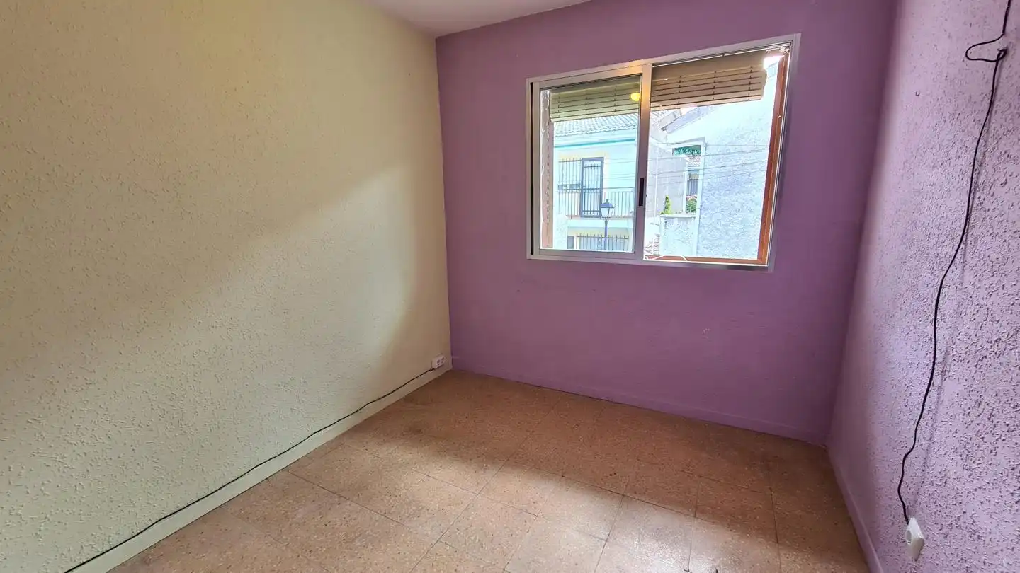 Dormitori de Casa o xalet en venda en La Adrada  amb Terrassa