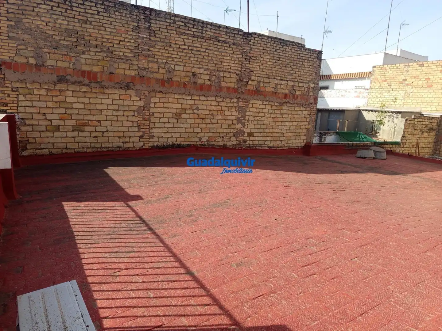 Terrassa de Casa o xalet en venda en Sevilla