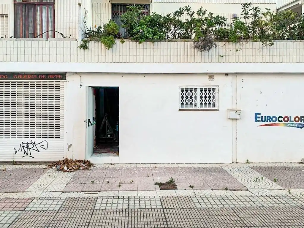 Vista exterior de Local en venta en Gandia con Terraza