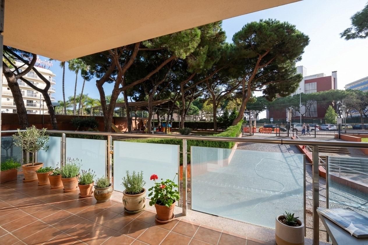 Terrasse von Wohnung zum Verkauf in Santa Susanna mit Parkett, Terrasse und Abstellraum