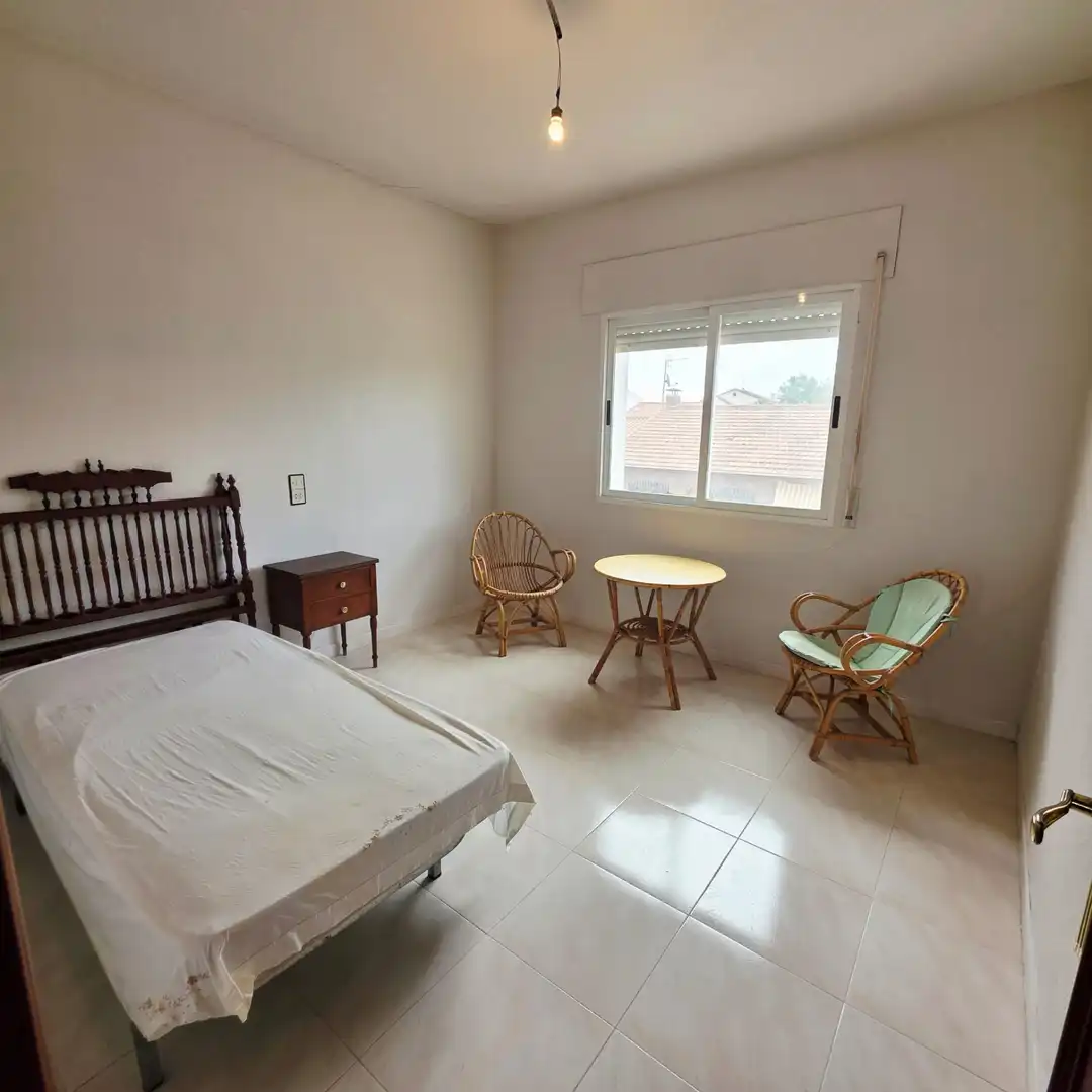 Habitación de Casa adosada en venta en Añover de Tajo con Jardín privado y Balcón