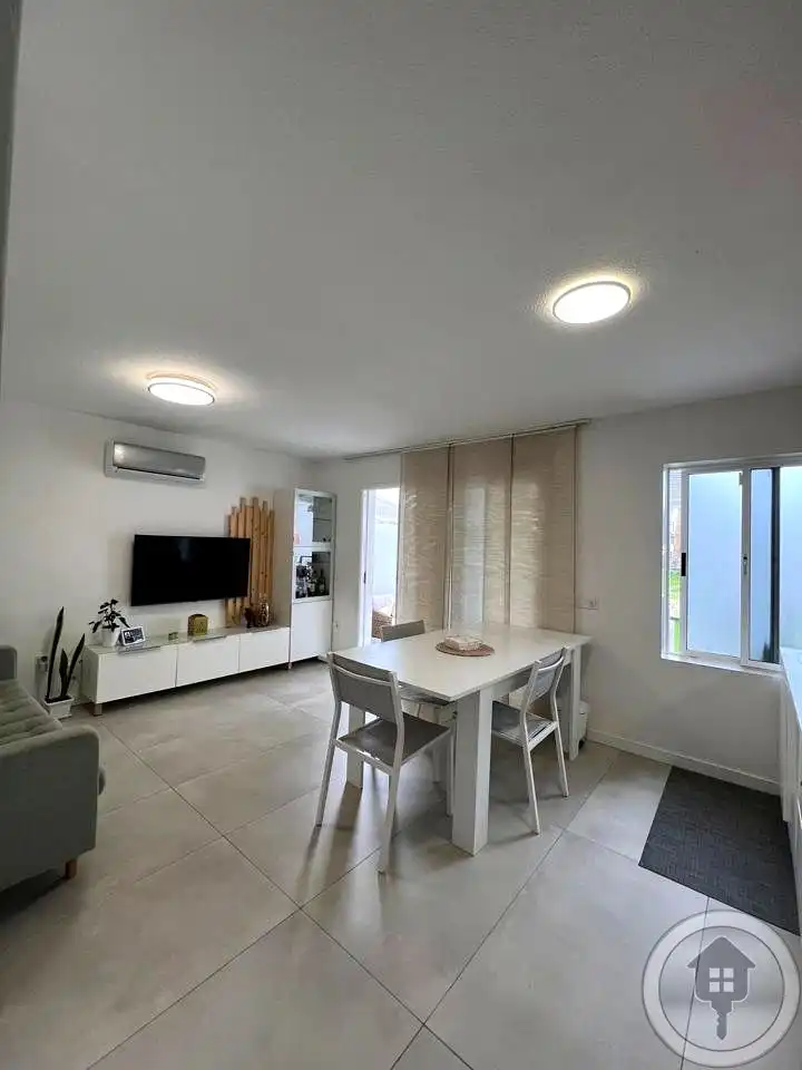 Bungalow amb piscina en venda a J.M. Galván Bello, imagen 26