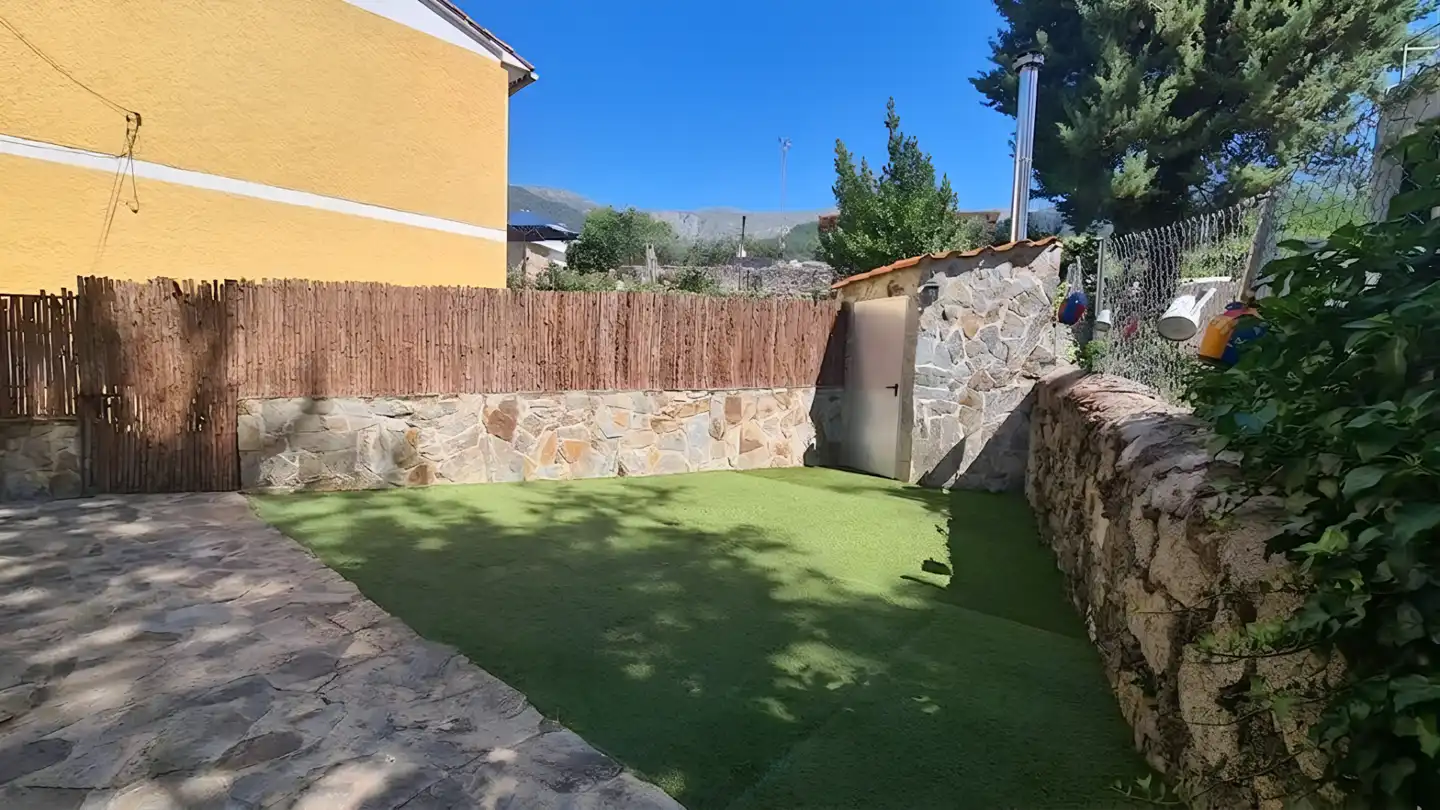 Jardín de Casa o chalet en venta en Piedralaves con Calefacción, Jardín privado y Terraza