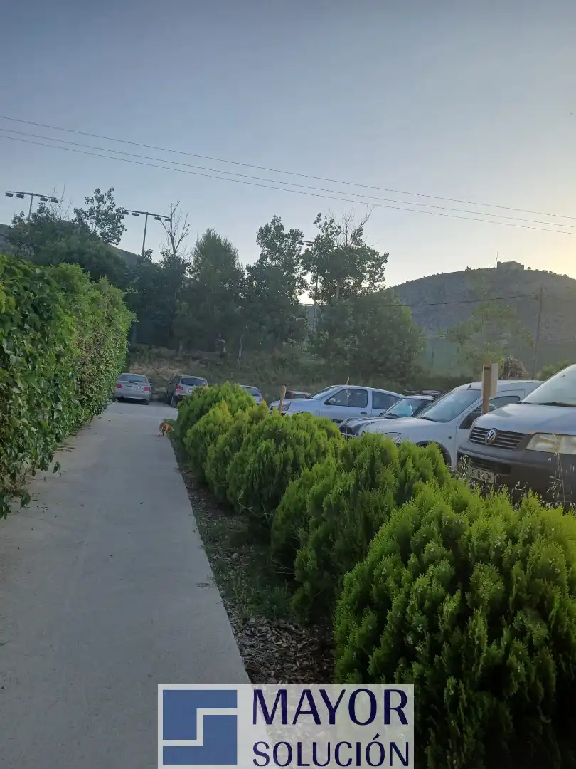Parking de Piso en venta en Ullà con Jardín privado, Terraza y Amueblado