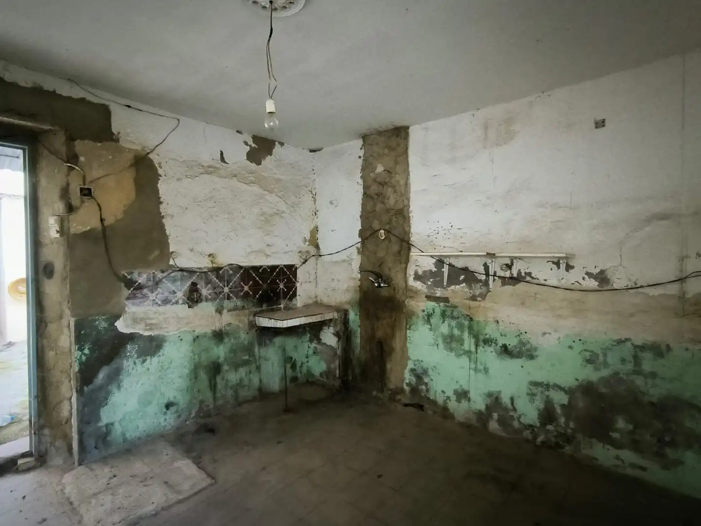 Cuina de Casa adosada en venda en Alcolea del Río