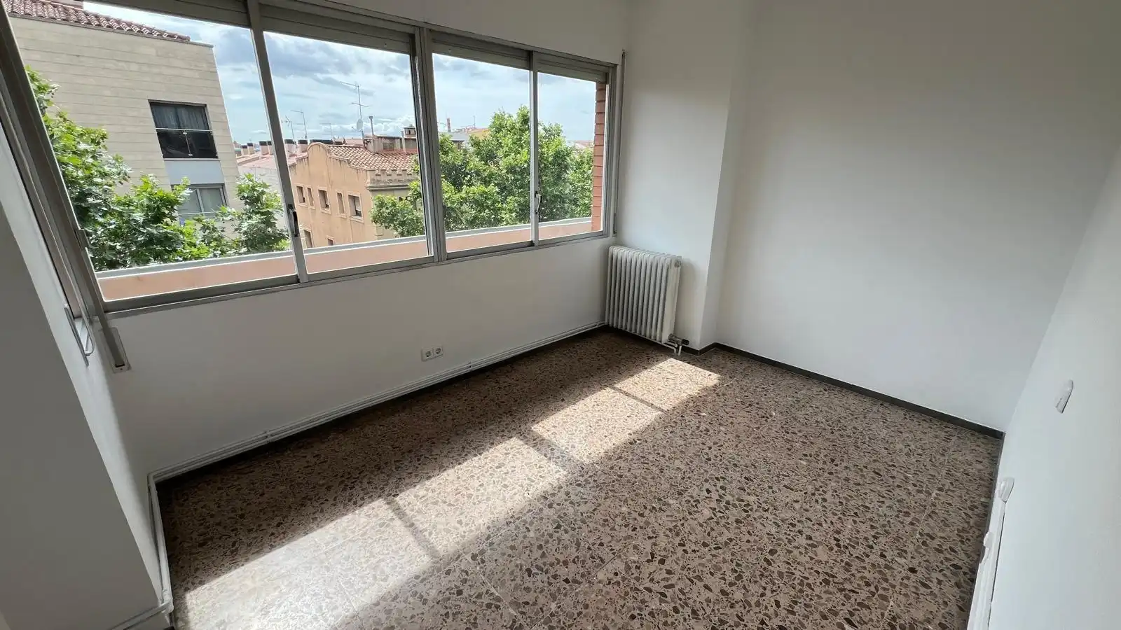 Bedroom of Flat for sale in Sabadell  with Air Conditioner, Heating and Terrace