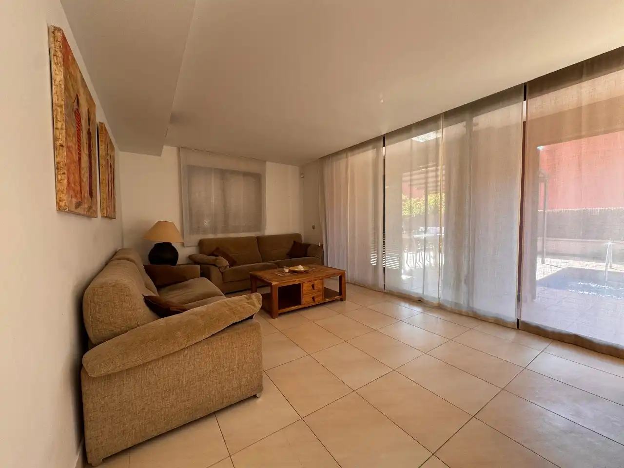 Sala d'estar de Casa o xalet en venda en Palamós amb Aire condicionat, Calefacció i Jardí privat