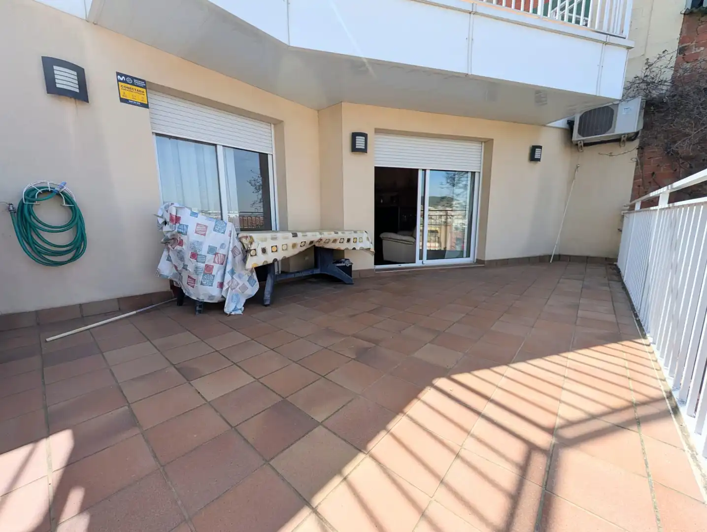 Terraza de Casa o chalet en venta en Santa Coloma de Gramenet con Aire acondicionado, Calefacción y Parquet