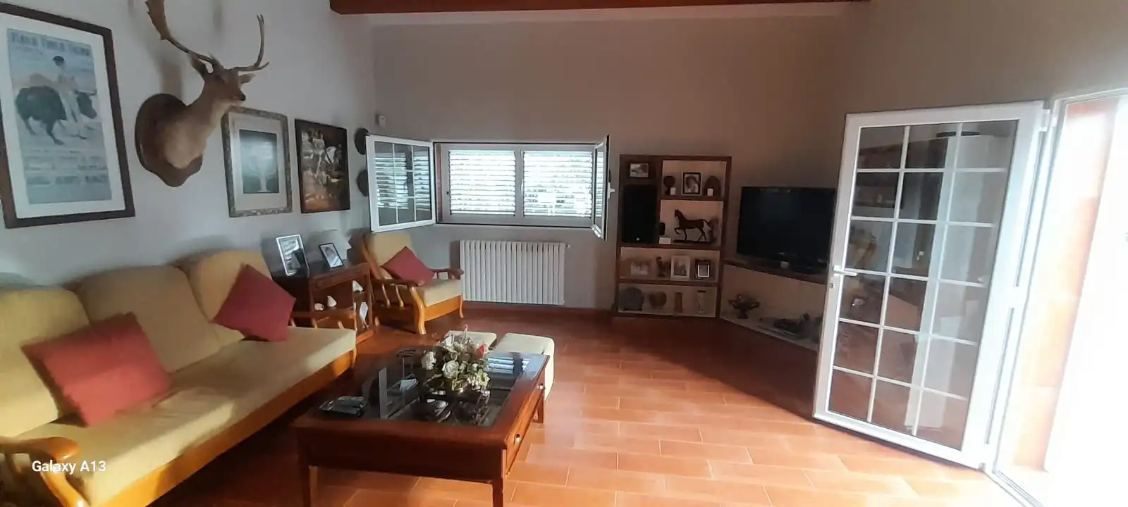 Sala d'estar de Casa o xalet en venda en Paterna amb Aire condicionat, Calefacció i Jardí privat