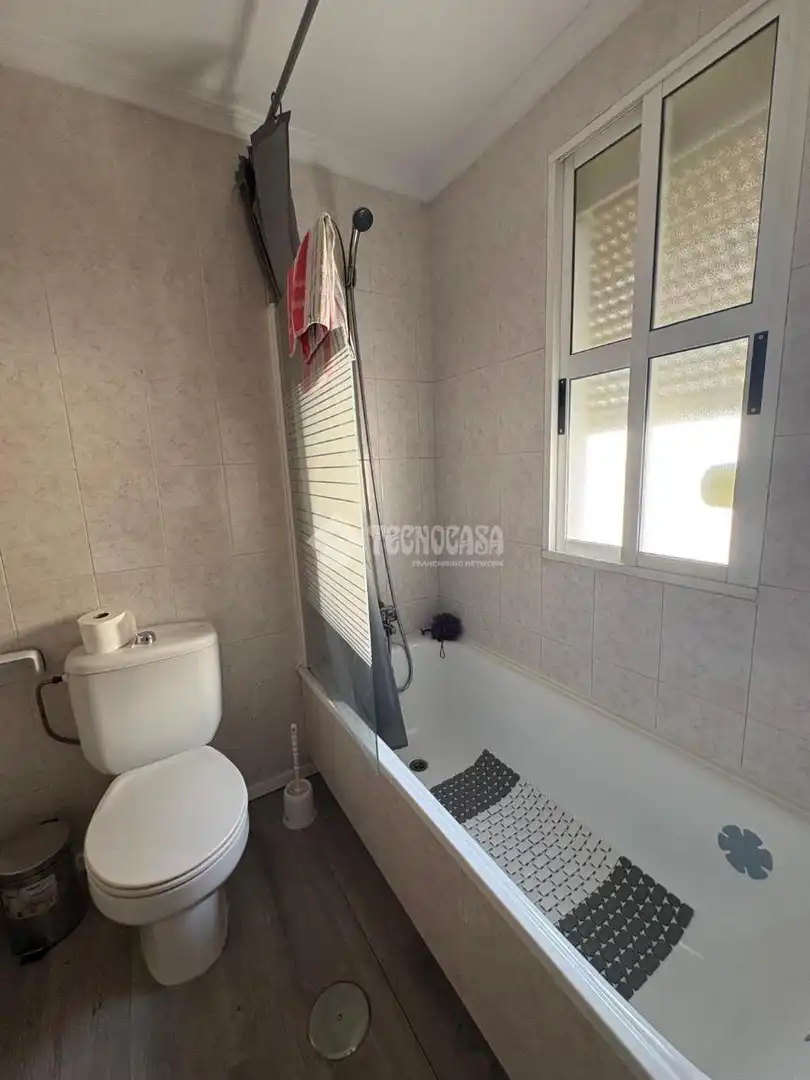 Baño de Piso en venta en La Rinconada con Aire acondicionado