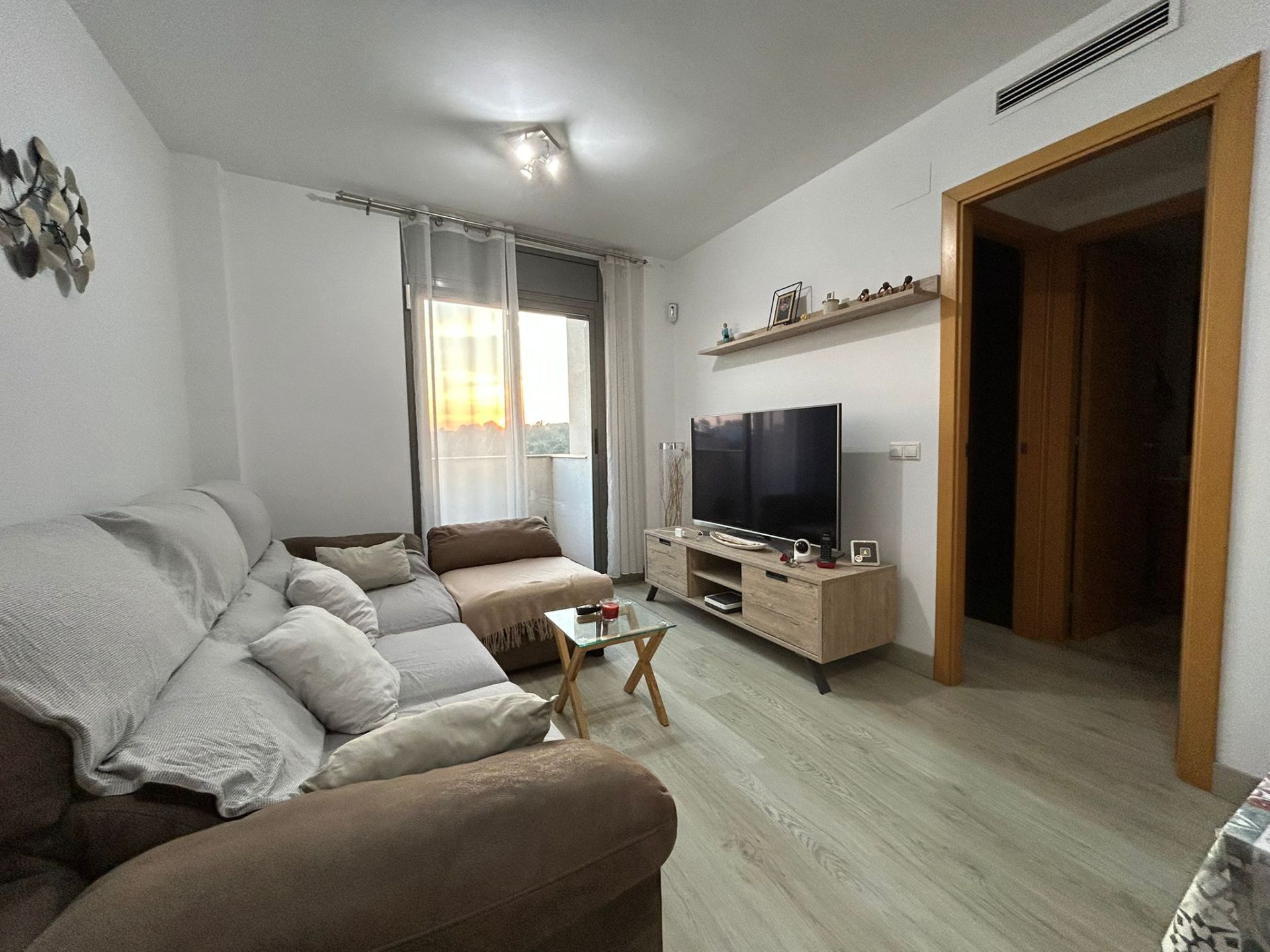 Wohnzimmer von Wohnung zum Verkauf in Calafell mit Klimaanlage, Heizung und Terrasse
