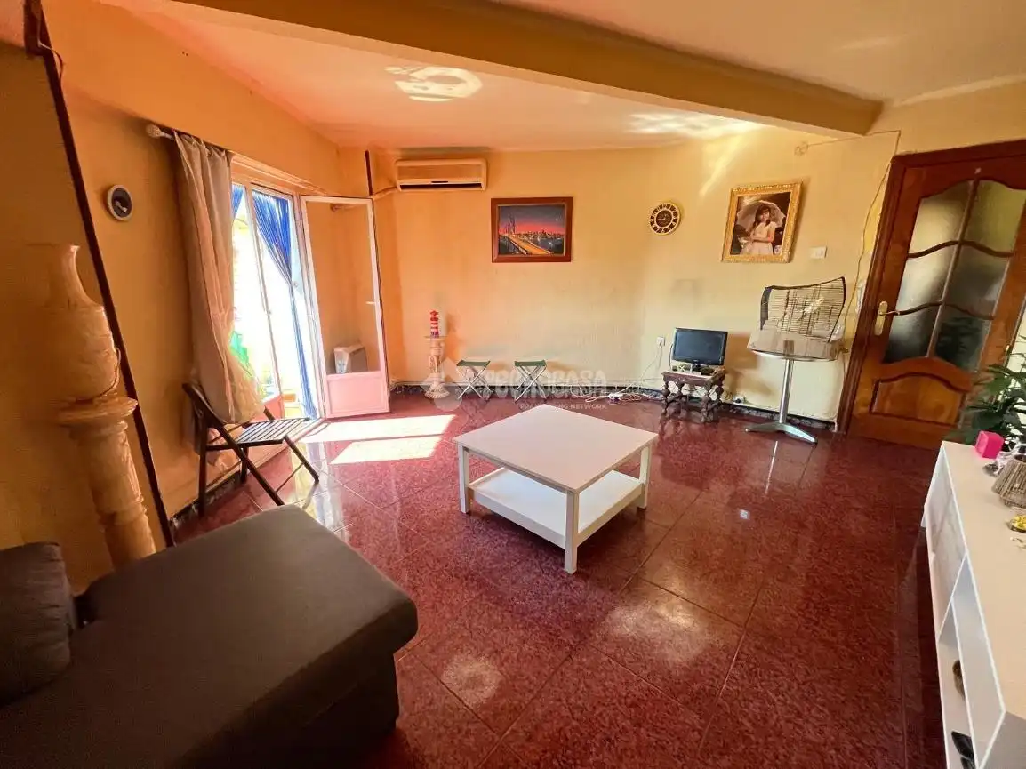 Piso con balcón en venta en Linarejos, imagen 4
