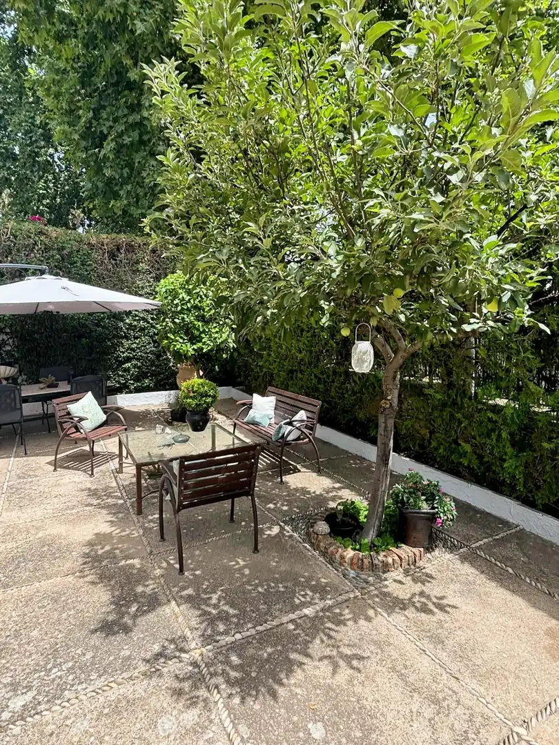 Terrassa de Casa adosada en venda en Córdoba amb Aire condicionat, Calefacció i Jardí privat