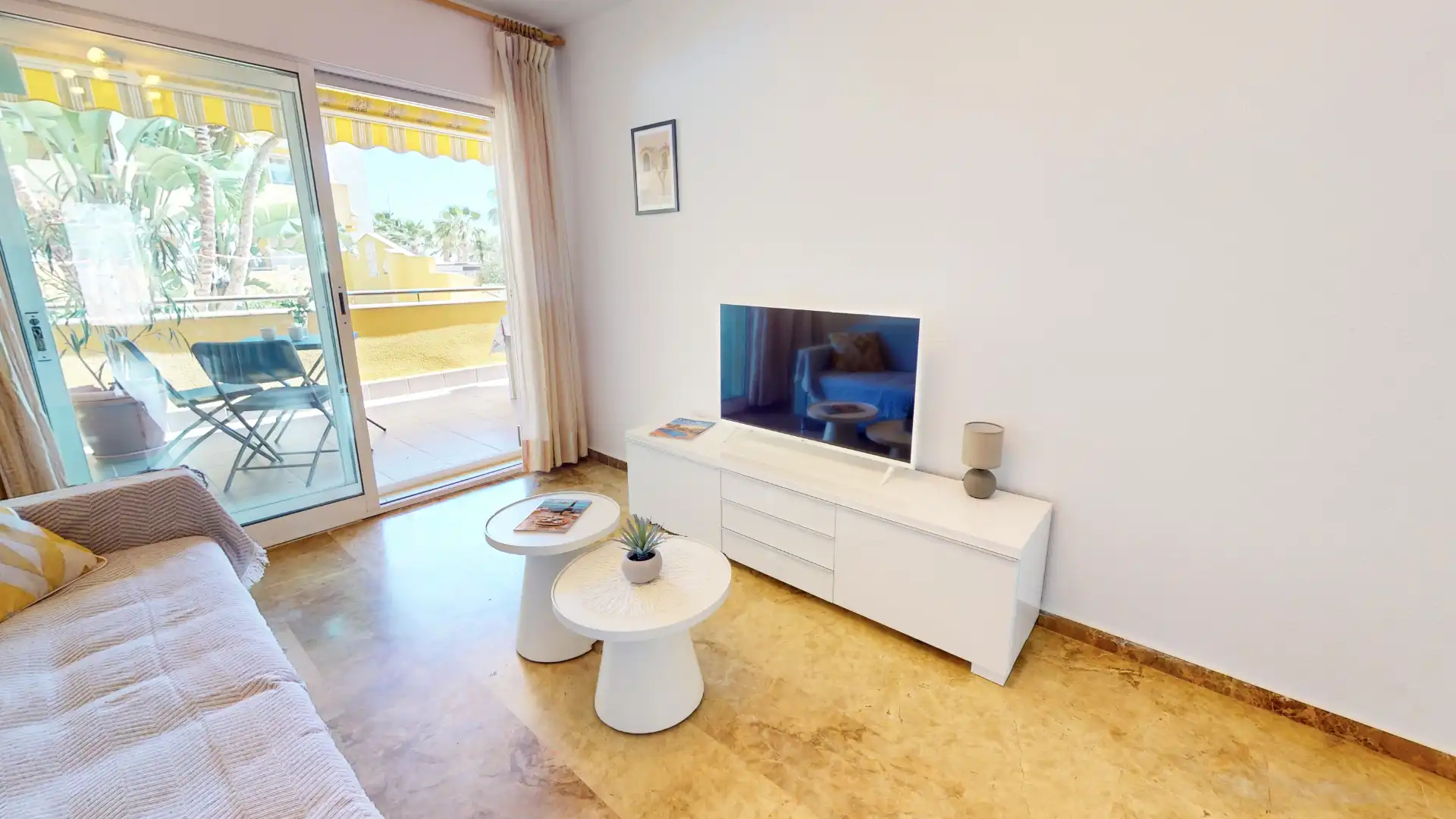 Sala de estar de Apartamento de alquiler en Dénia con Aire acondicionado, Calefacción y Terraza