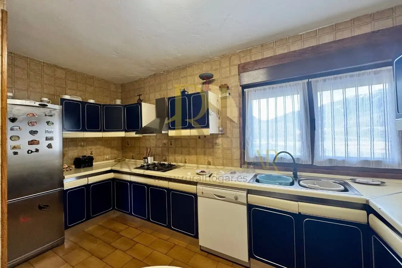 Kitchen of Commercial properties for sale in Villamanín  with Heating, Terrace and Furnished