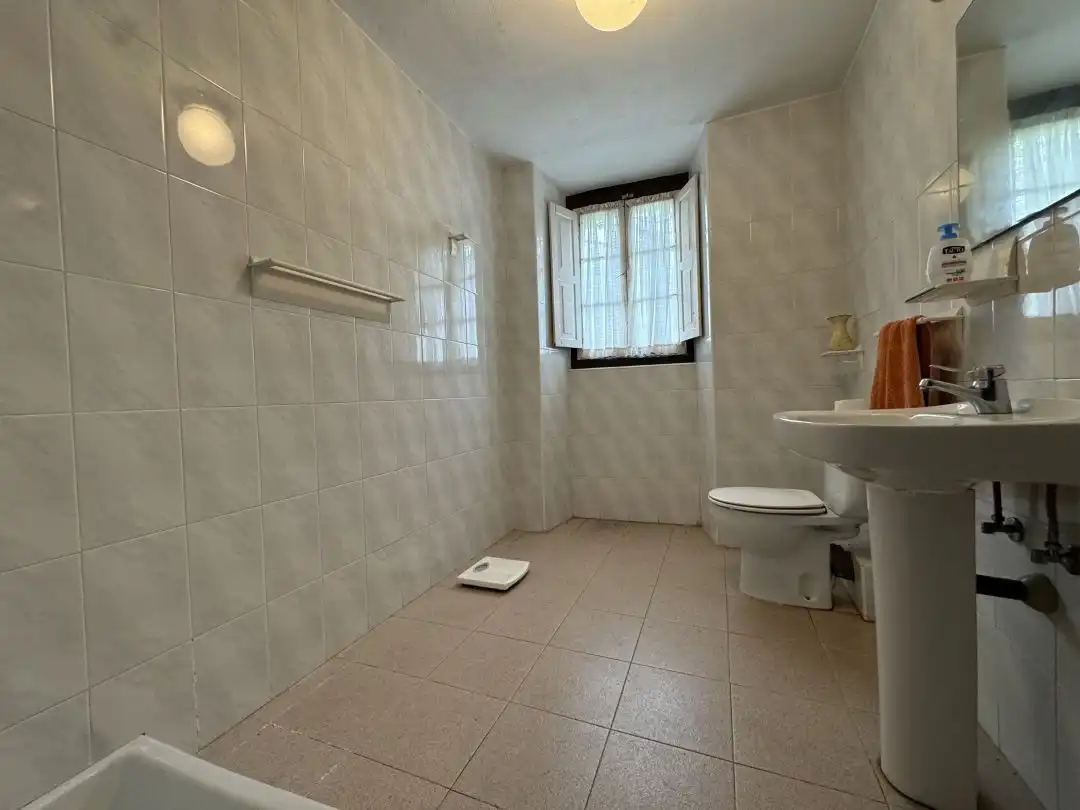 Baño de Casa o chalet en venta en Antzuola con Jardín privado, Amueblado y Balcón