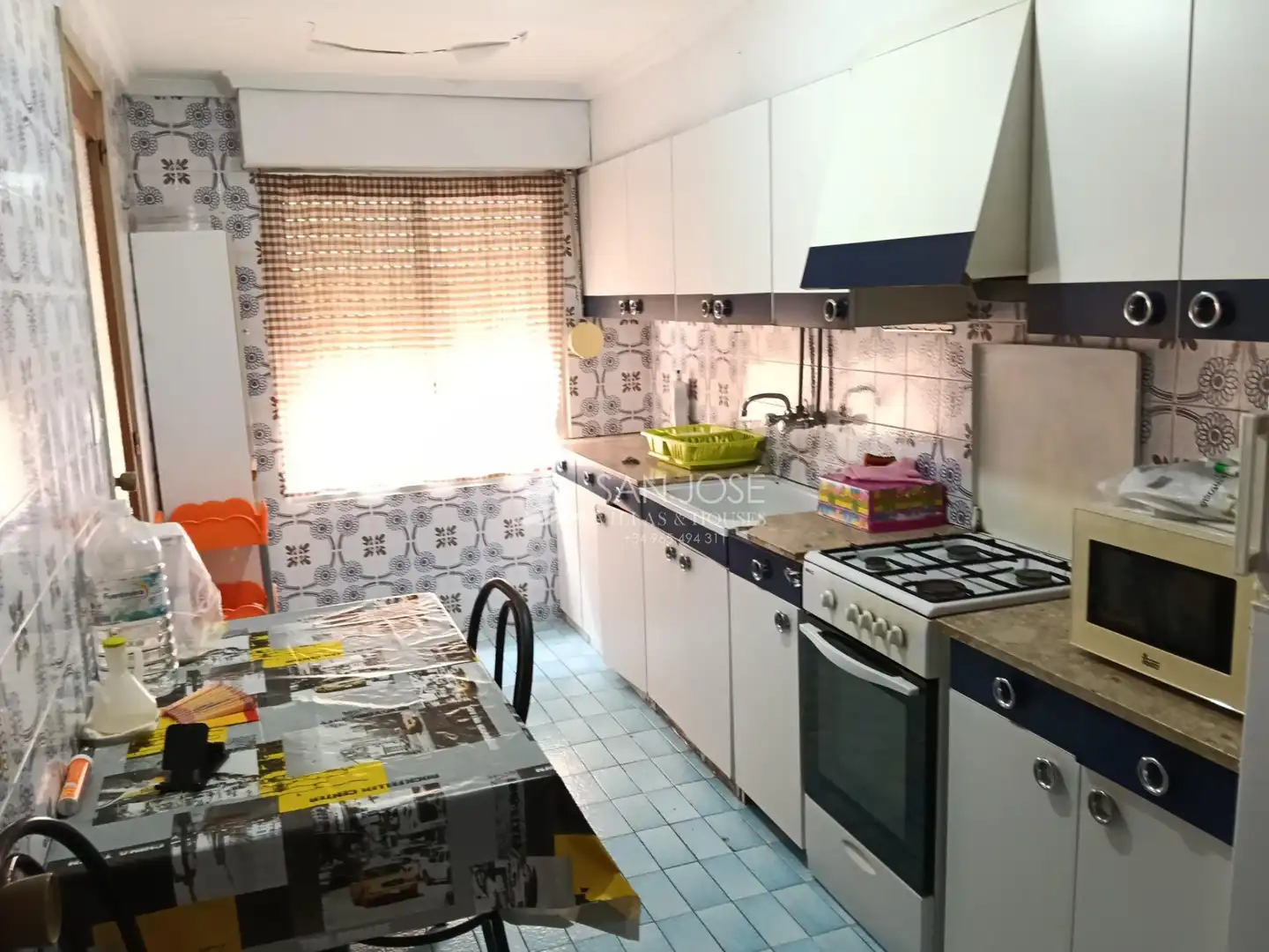 Cuina de Pis en venda en Aspe amb Calefacció, Terrassa i Balcó