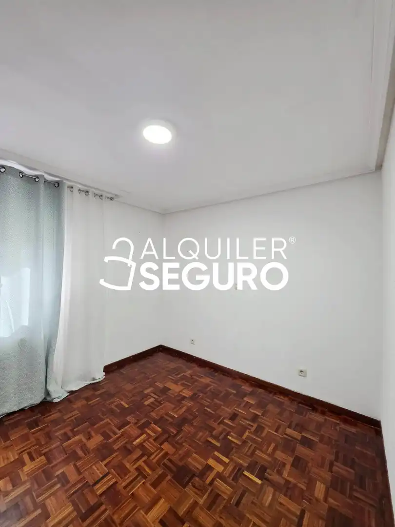 Pis de lloguer a Álava, La Serna