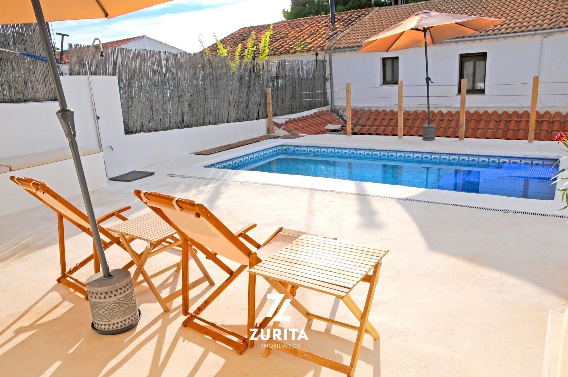 Exterior view of House or chalet for sale in Cardeña  with Storage room and Swimming Pool