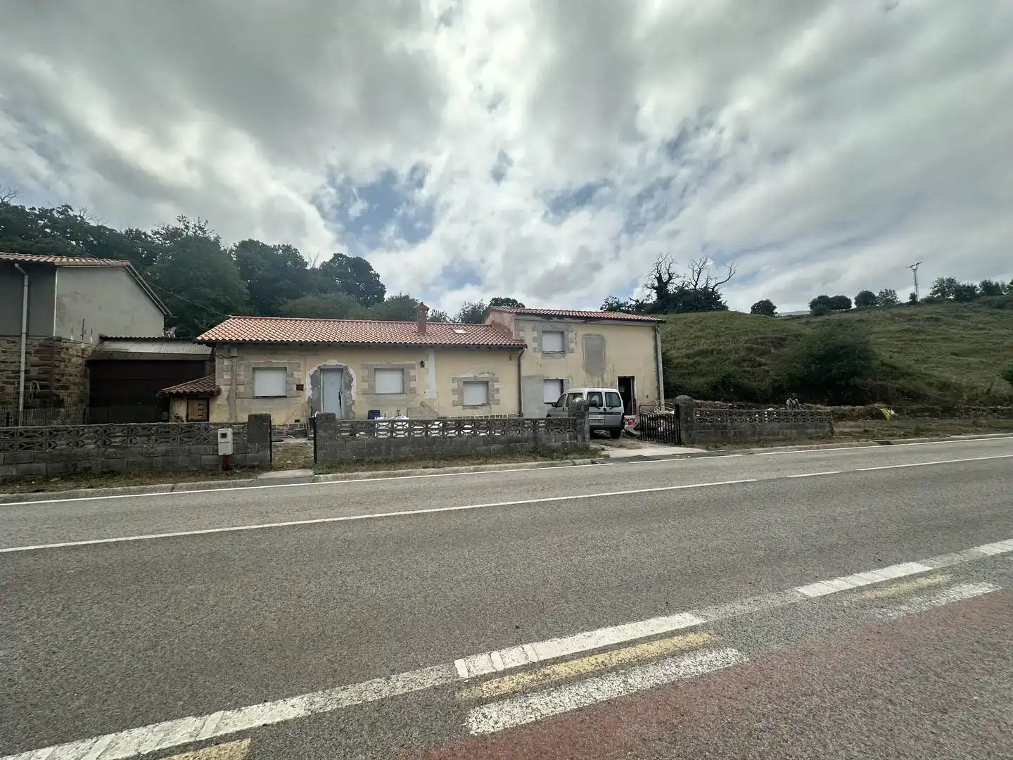 Vista exterior de Casa o xalet en venda en Arenas de Iguña