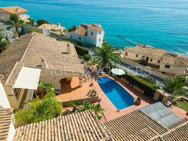 Casa-chalet en Venta en N/A en Pueblo Acantilado - Lanuza