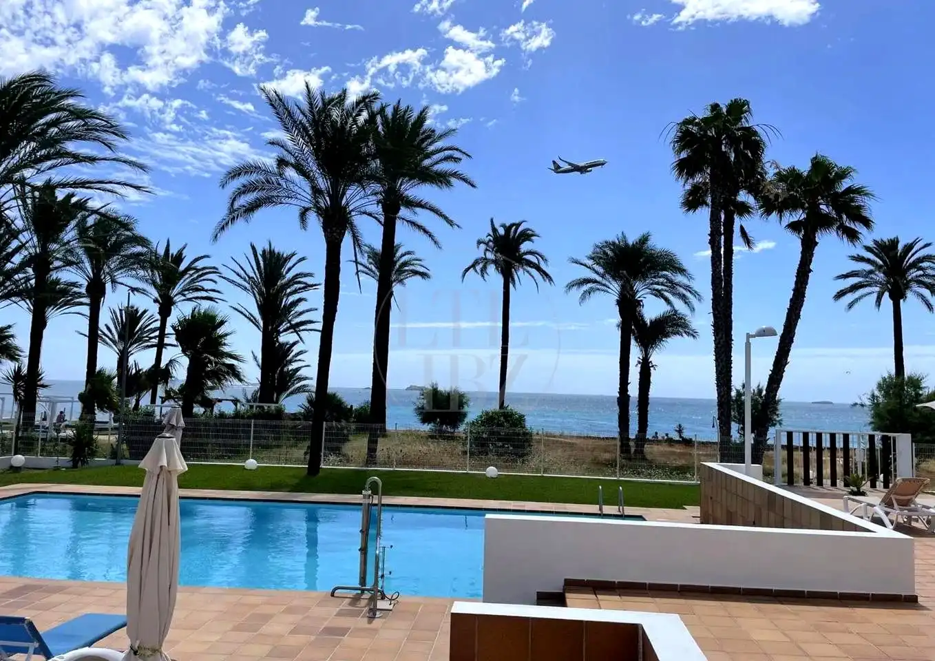 Swimming pool of Apartments for sale in Eivissa  with Air Conditioner, Terrace and Furnished