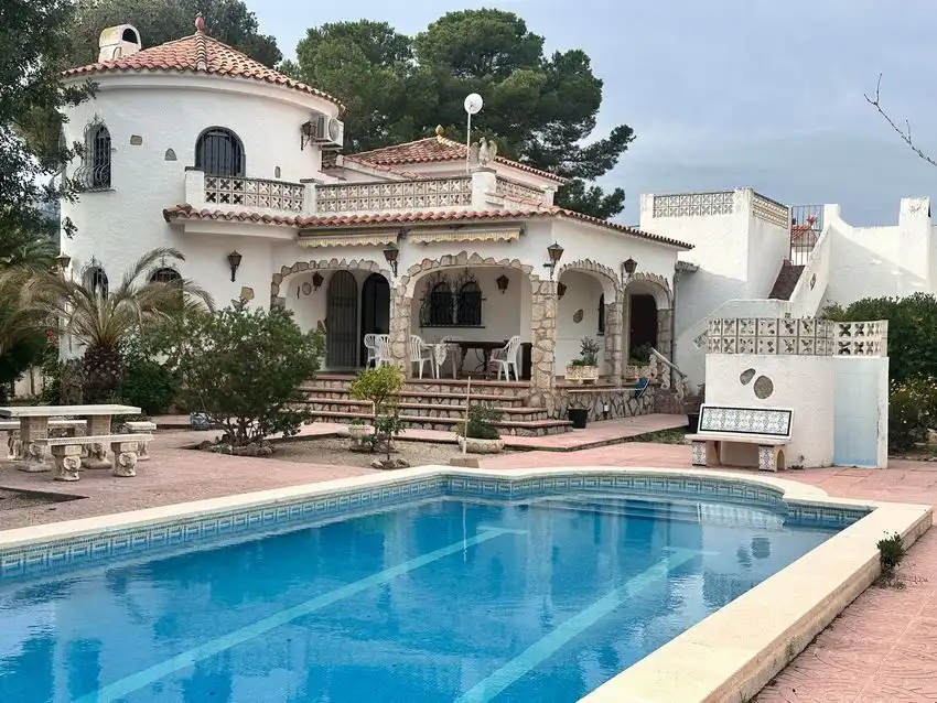 Piscina de Casa o xalet en venda en Mont-roig del Camp amb Traster i Piscina