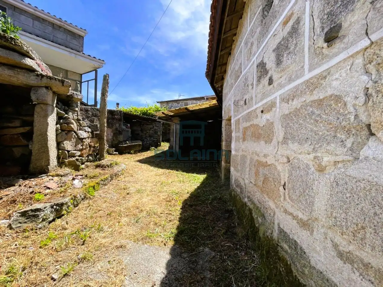 Vista exterior de Casa o xalet en venda en Paderne de Allariz amb Jardí privat