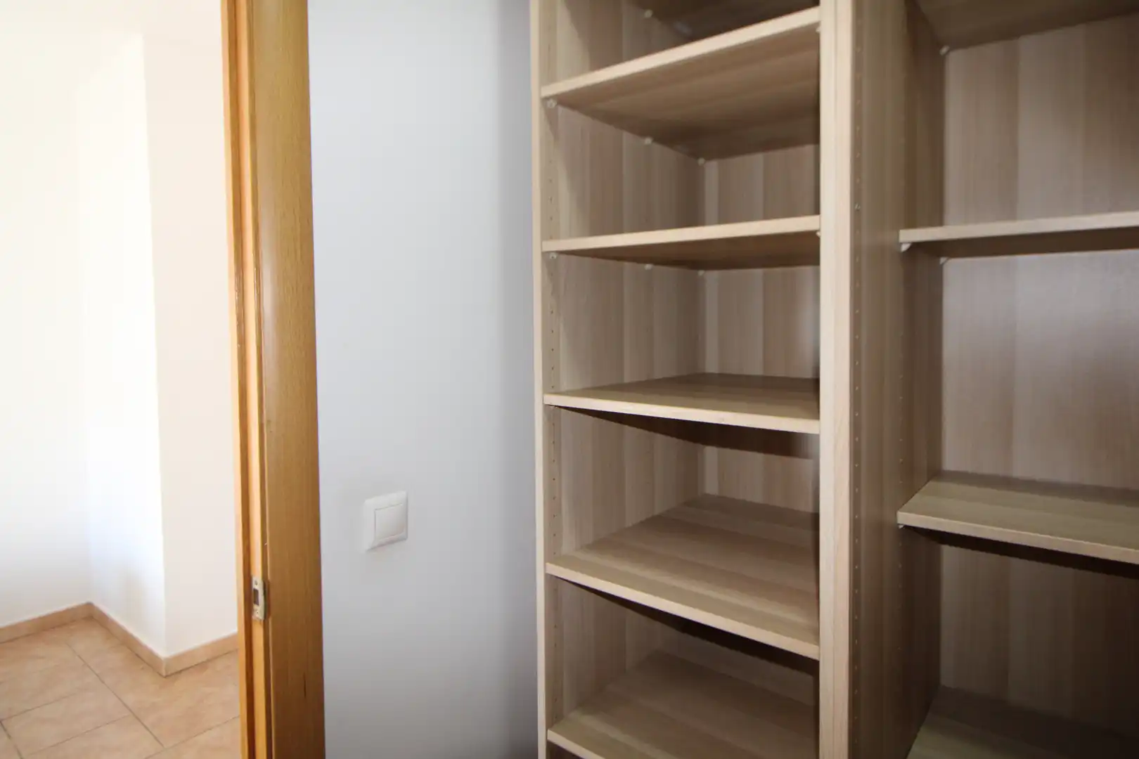 Schlafzimmer von Einfamilien-Reihenhaus zur Miete in Aljaraque mit Privatgarten, Abstellraum und Möbliert