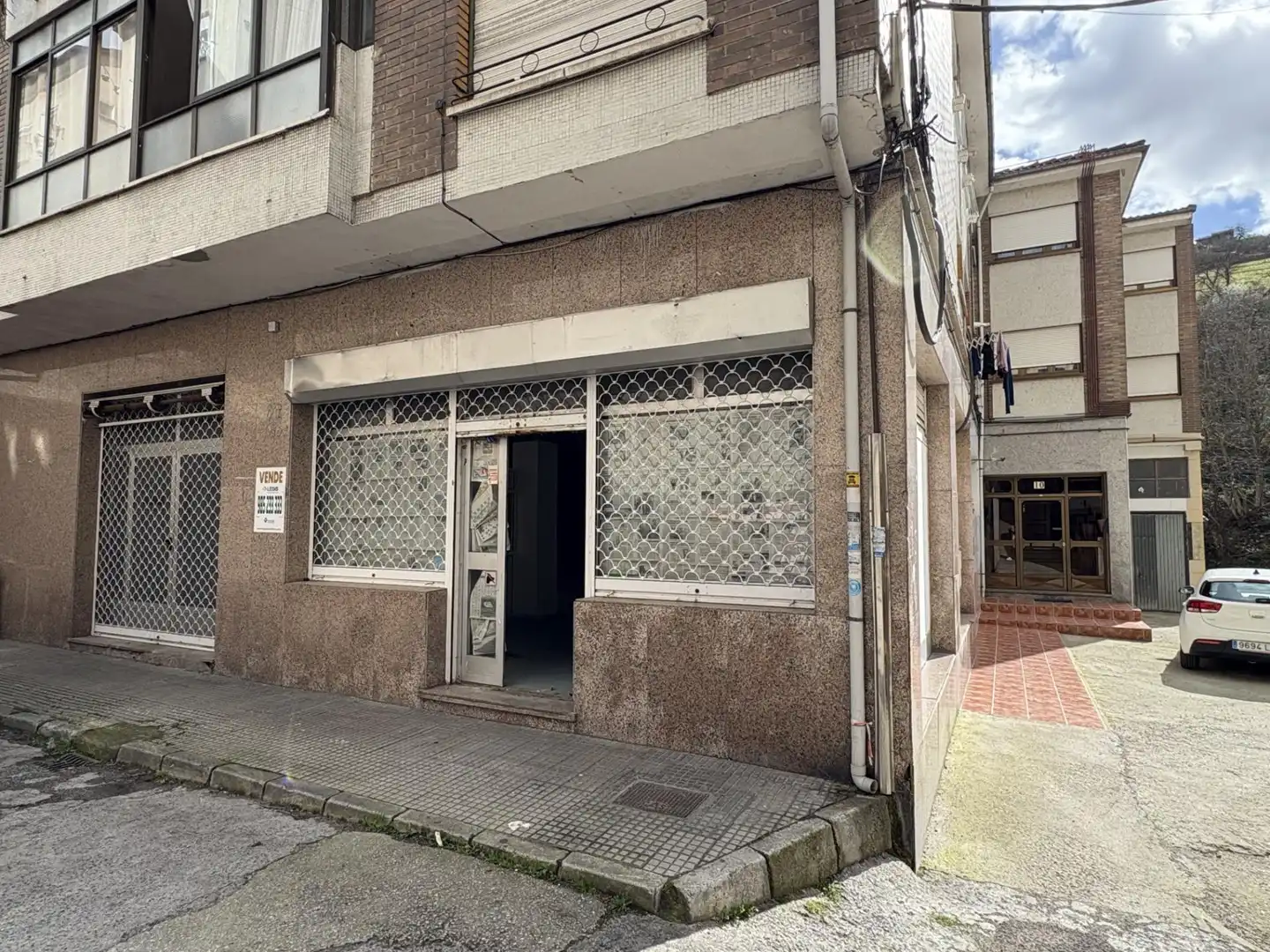 Exterior view of Commercial properties for sale in Mieres (Asturias)  with Terrace