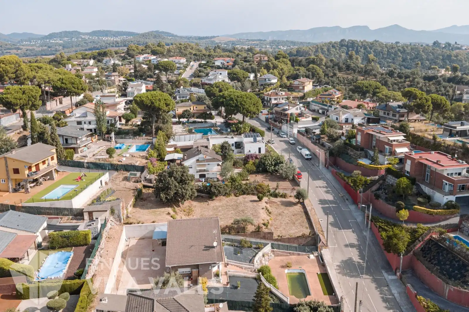 Vista exterior de Casa o xalet en venda en Caldes de Montbui amb Calefacció, Jardí privat i Piscina