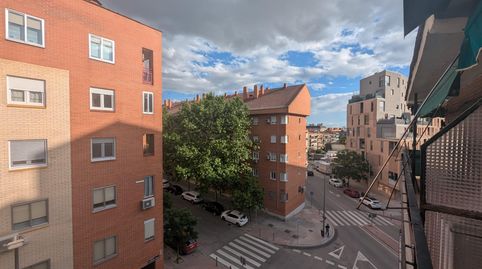 Photo 4 of Flat for rent in Calle Martinez de la Riva, Palomeras Bajas, Madrid Capital