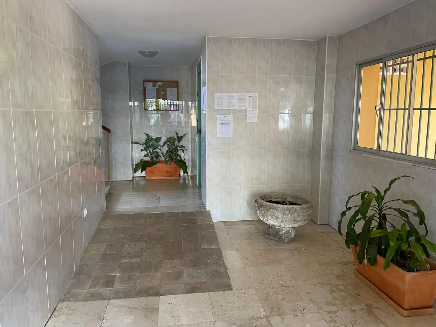 Wohnung zum Verkauf in Torremolinos mit Terrasse, Möbliert und Gemeinschaftspool