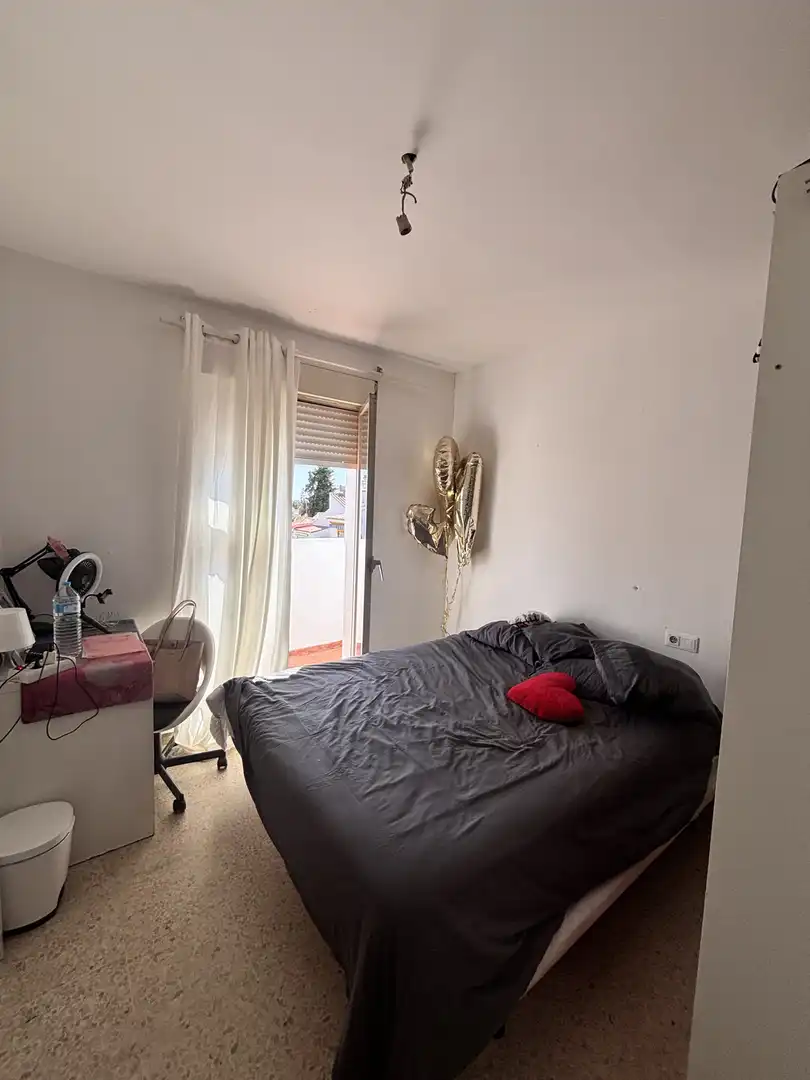 Dormitori de Casa o xalet en venda en Estepona amb Jardí privat, Terrassa i Balcó
