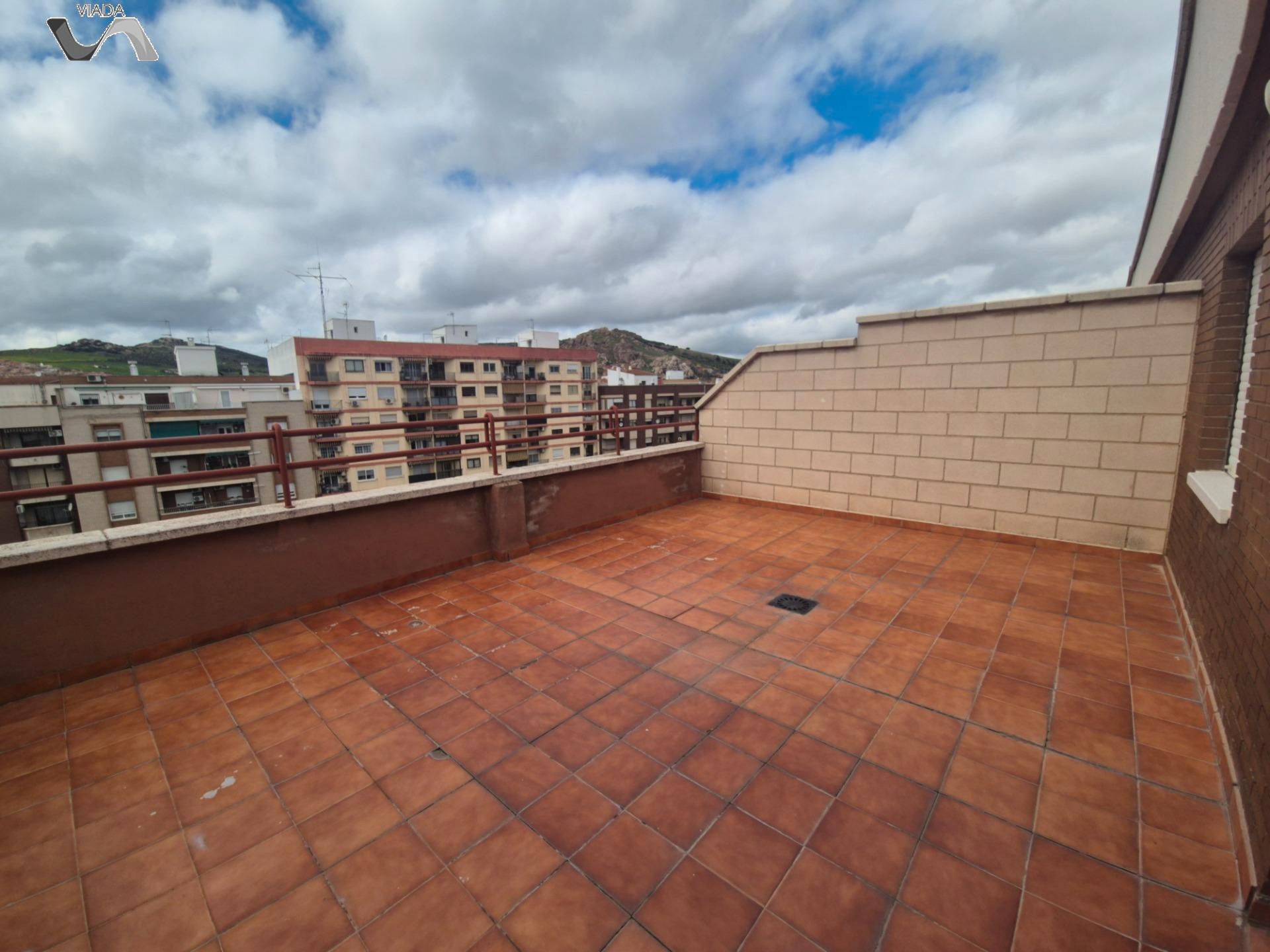 Terraza de Ático en venta en Puertollano con Calefacción, Terraza y Amueblado