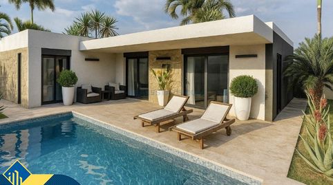 Villa con piscina privada, en la provincia de Alicante, en Rojales, en la ciudad de Ciudad Quesada. 3 habitaciones | 125 m² | 5 ki