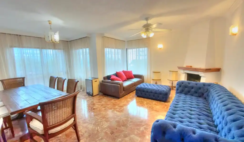 Sala de estar de Casa o chalet de alquiler en Vélez-Málaga con Jardín privado, Piscina y Amueblado