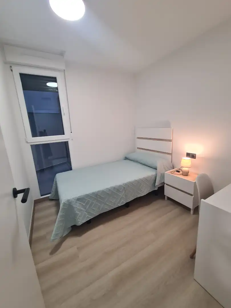 Flat for rent in Carrer de Manuel Anglés, 16, Casco Urbano