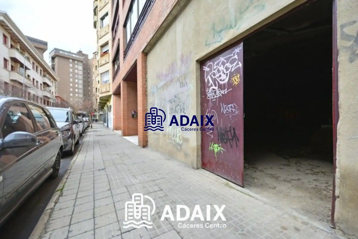 Außenansicht von Fabrikhallen zur Miete in Cáceres