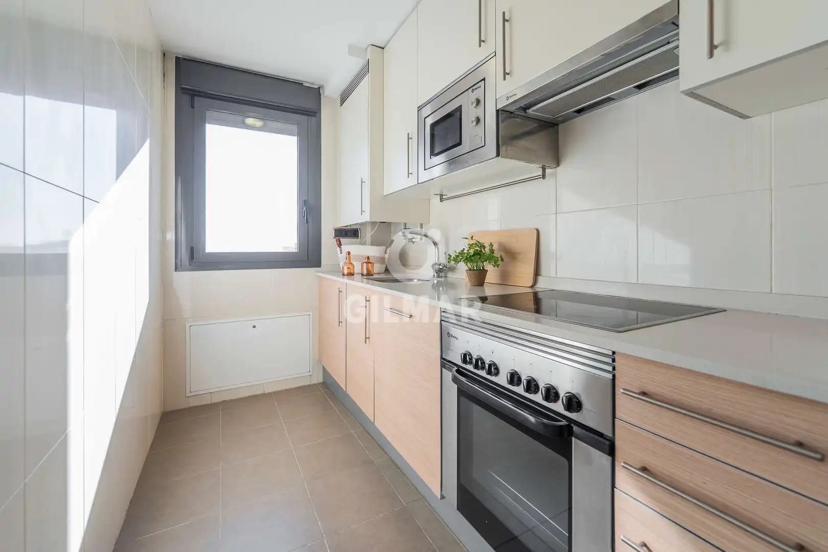 Cocina de Piso en venta en Madrid con Calefacción y Trastero