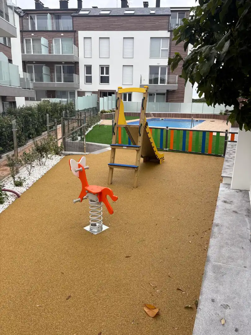 Swimming pool of Flat for sale in Barreiros  with Heating, Terrace and Storage room