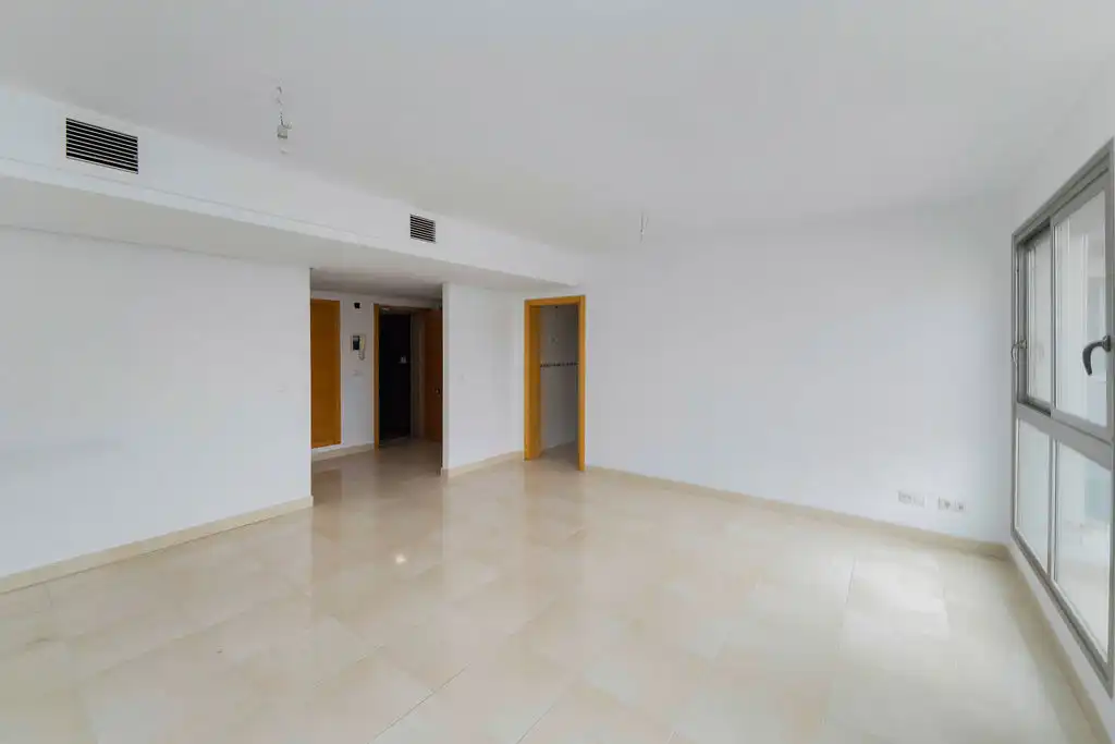 Piso en venta en Alicante / Alacant con Piscina